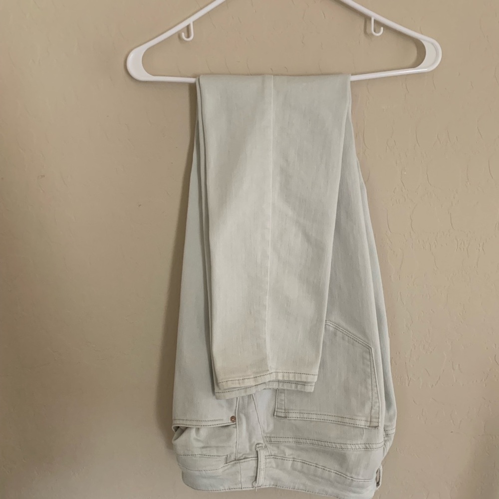 Chico’s Pale Aqua Denim Jeggings Size 1 Regular Platinum  5-Pocket